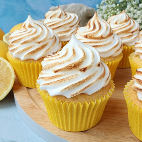 Lemon Meringue Cupcakes - The Baking Explorer