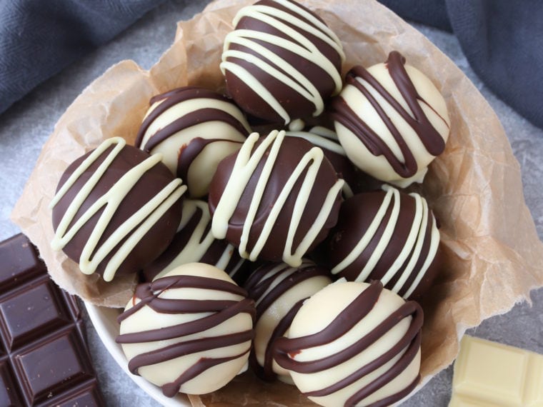 Three Ingredient Leftover Cake Truffles