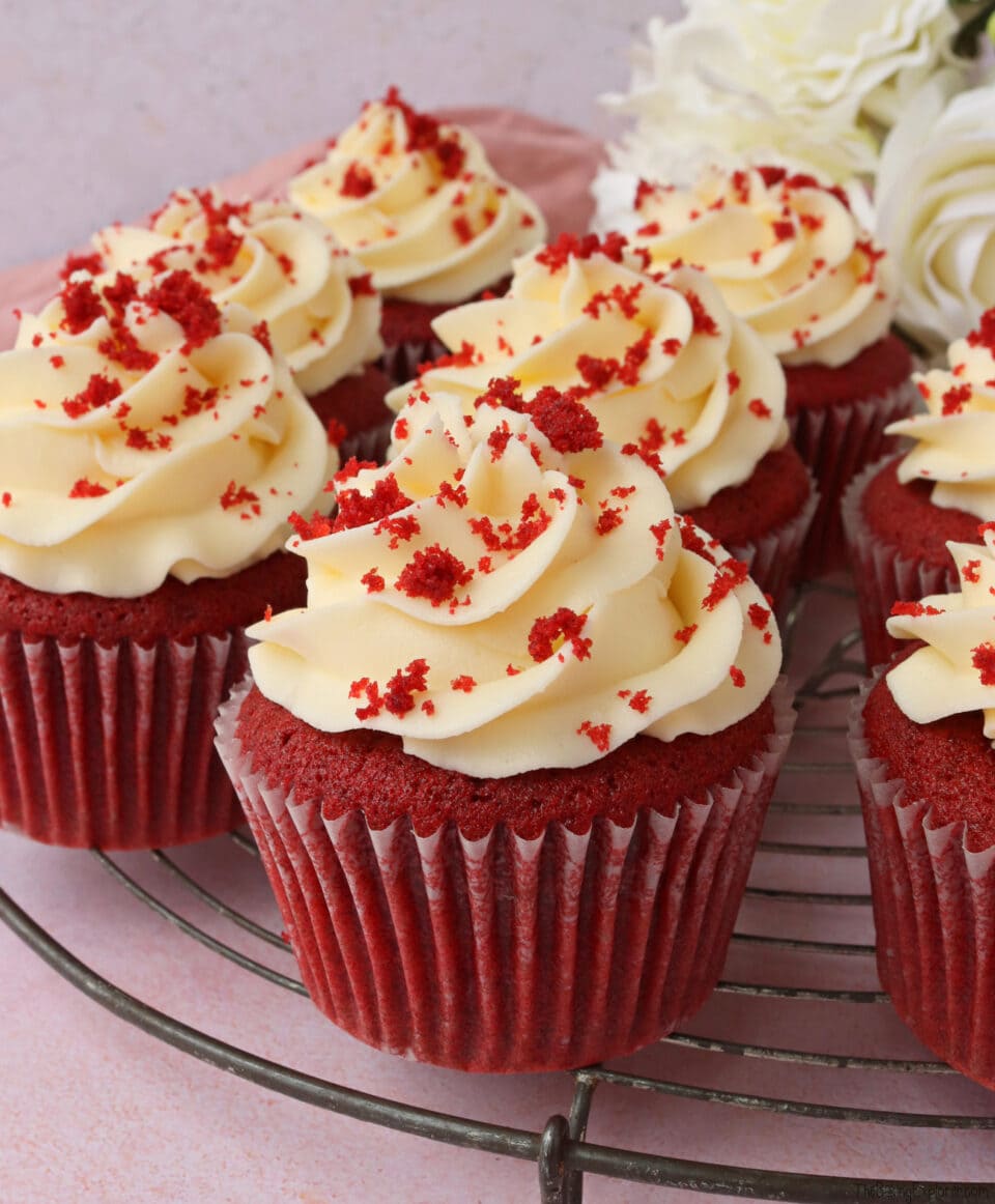 Red Velvet Cupcakes - The Baking Explorer