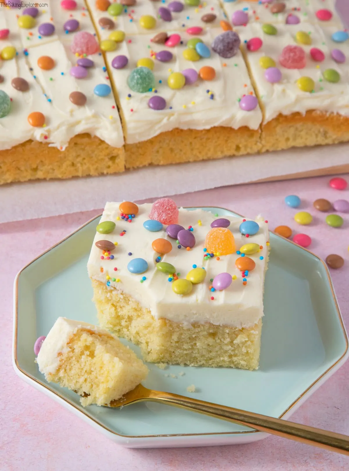 Vanilla Traybake Cake