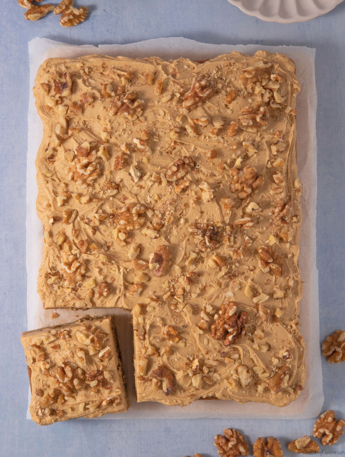 Coffee & Walnut Traybake Cake