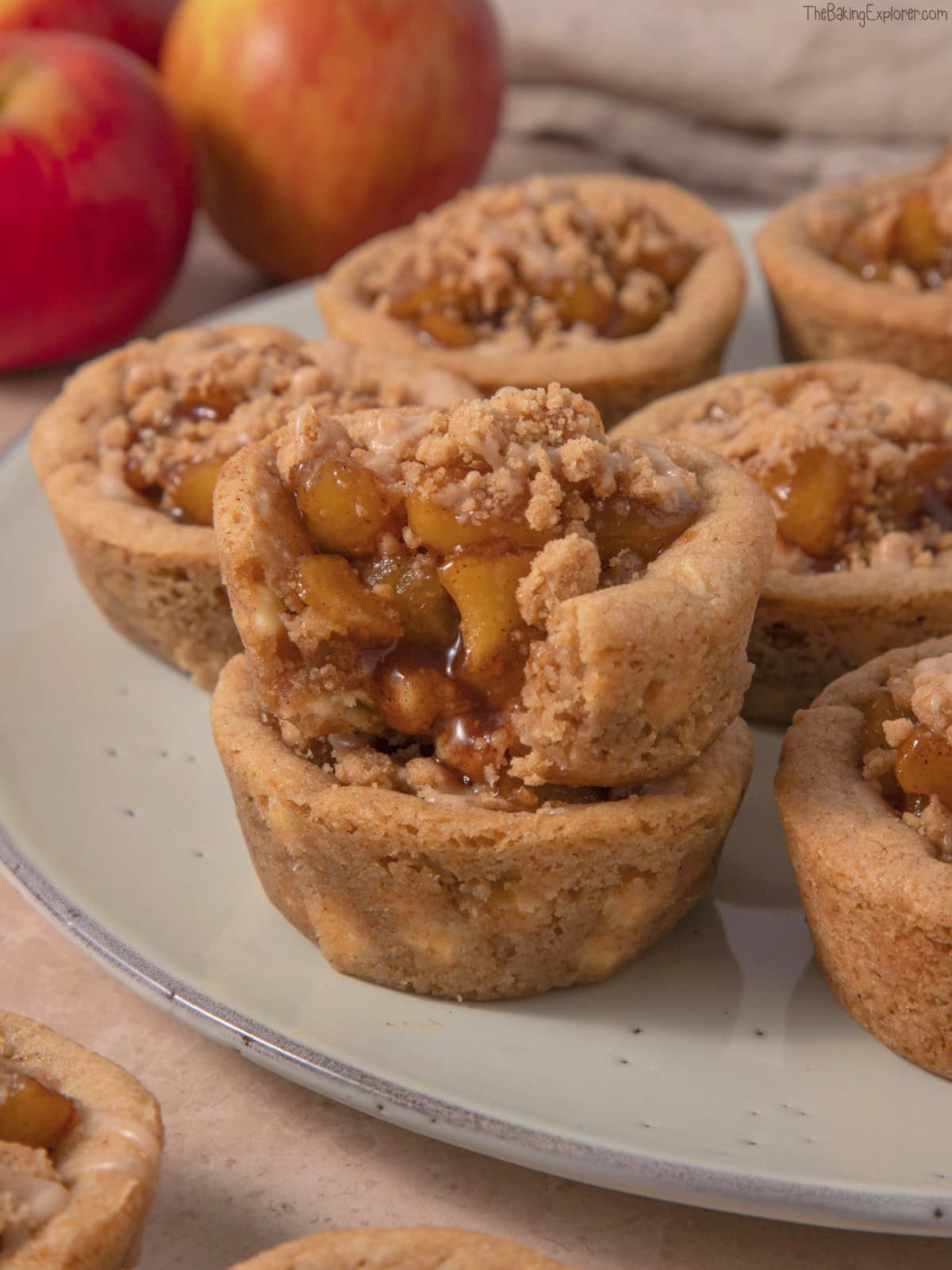 Apple Crumble Cookie Cups