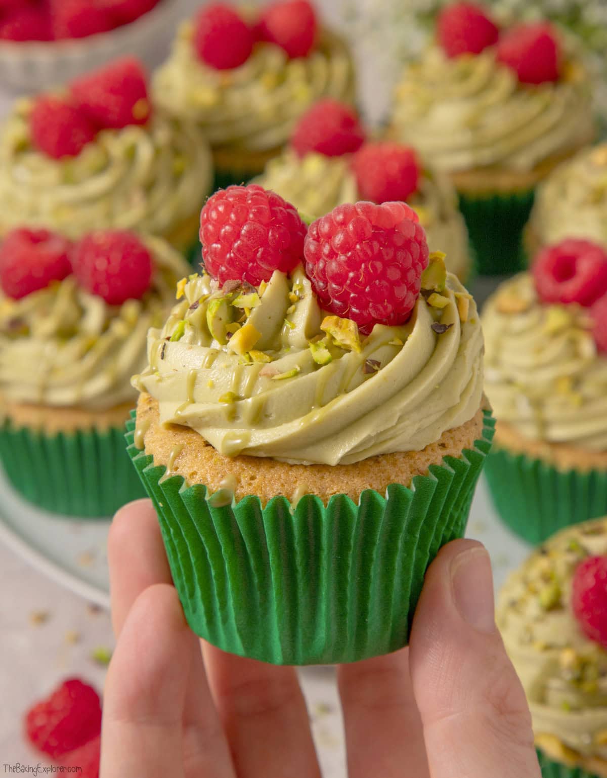 Pistachio & Raspberry Cupcakes
