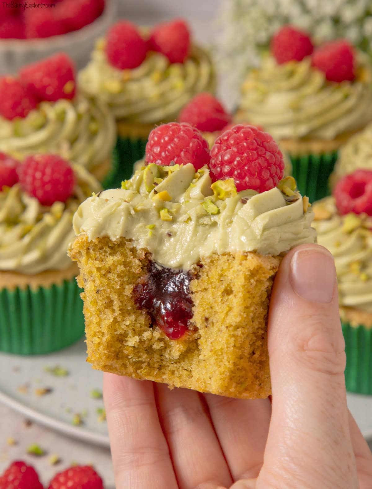 Pistachio & Raspberry Cupcakes
