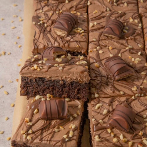 Nutella Traybake Cake